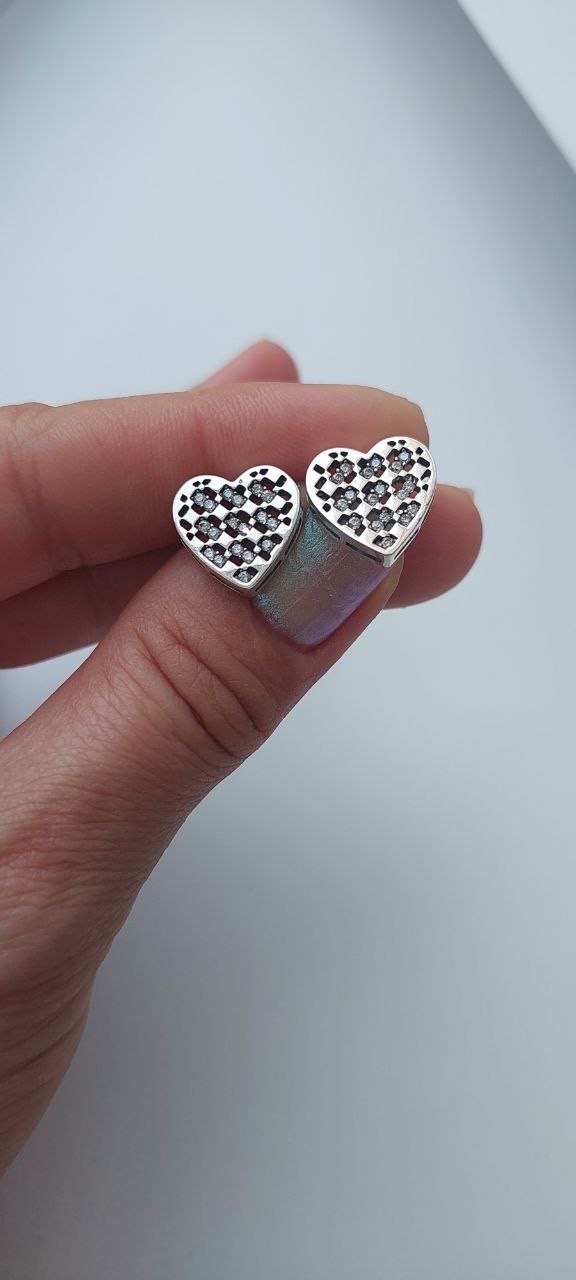 Сережки «Серця з камінцями» зі срібла 925 — фото 2