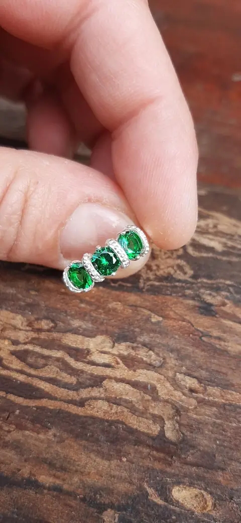Сережки із зеленими камінцями зі срібла 925 — фото 5