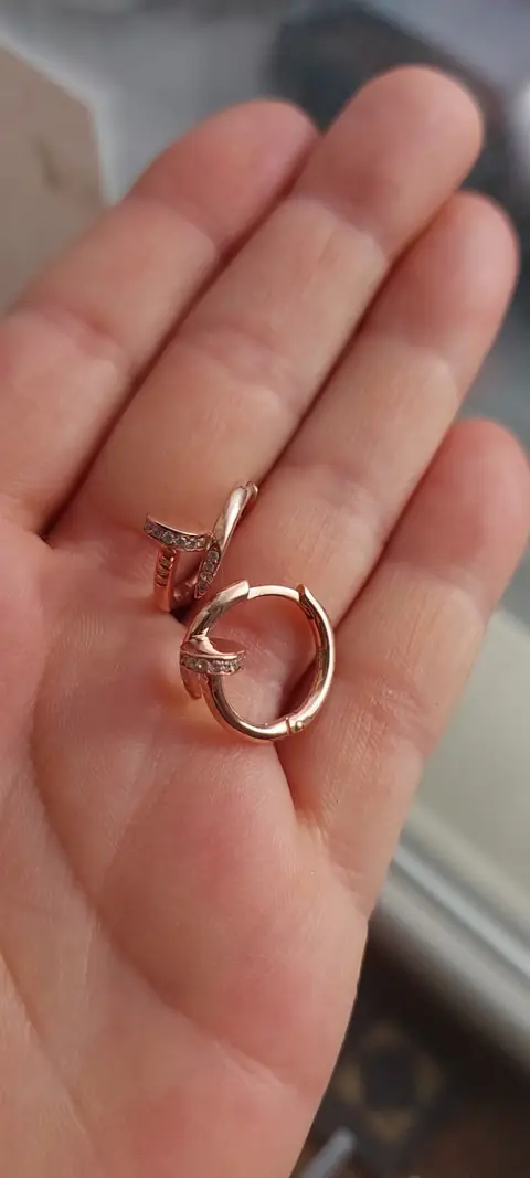 Сережка Цвях